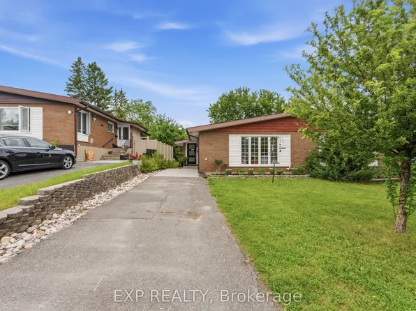 15 Newbury Ave, Ottawa, ON K2E 6K7
