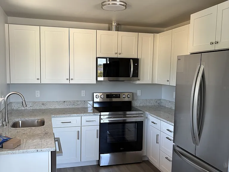 4009 L Ave #C — Photo 5