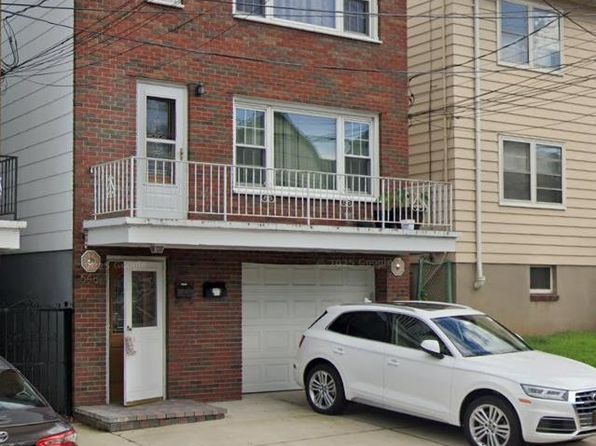 648 Liberty Ave #2