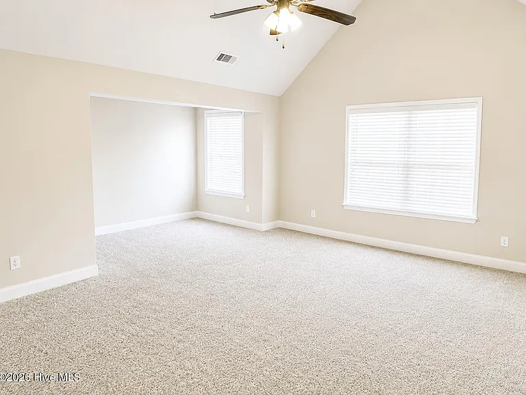 842 Herrington Dr — Photo 10