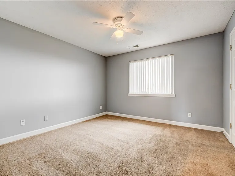 Cross Lake Apartments — Photo 160