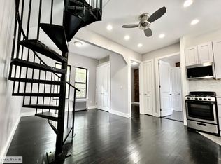 93 India St #4B, Brooklyn, NY 11222