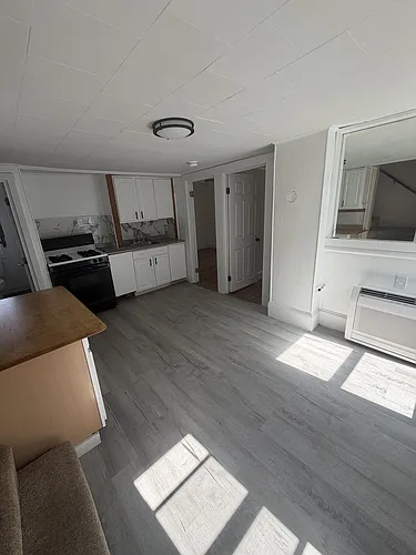 88 Linden St Photo 1