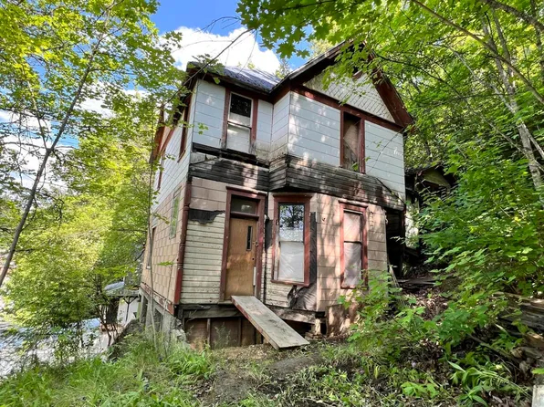 408 High Bank St, Wallace, ID 83873