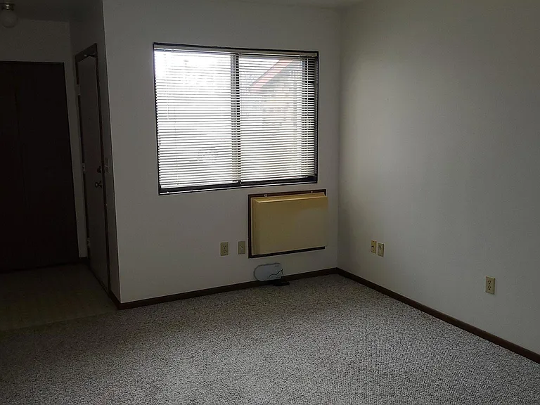 824 Pine Ave #5 — Photo 6