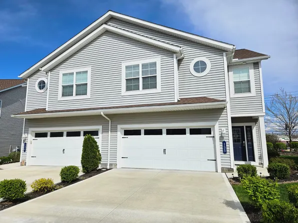 135 Larimar Dr #315, Eastlake, OH 44095