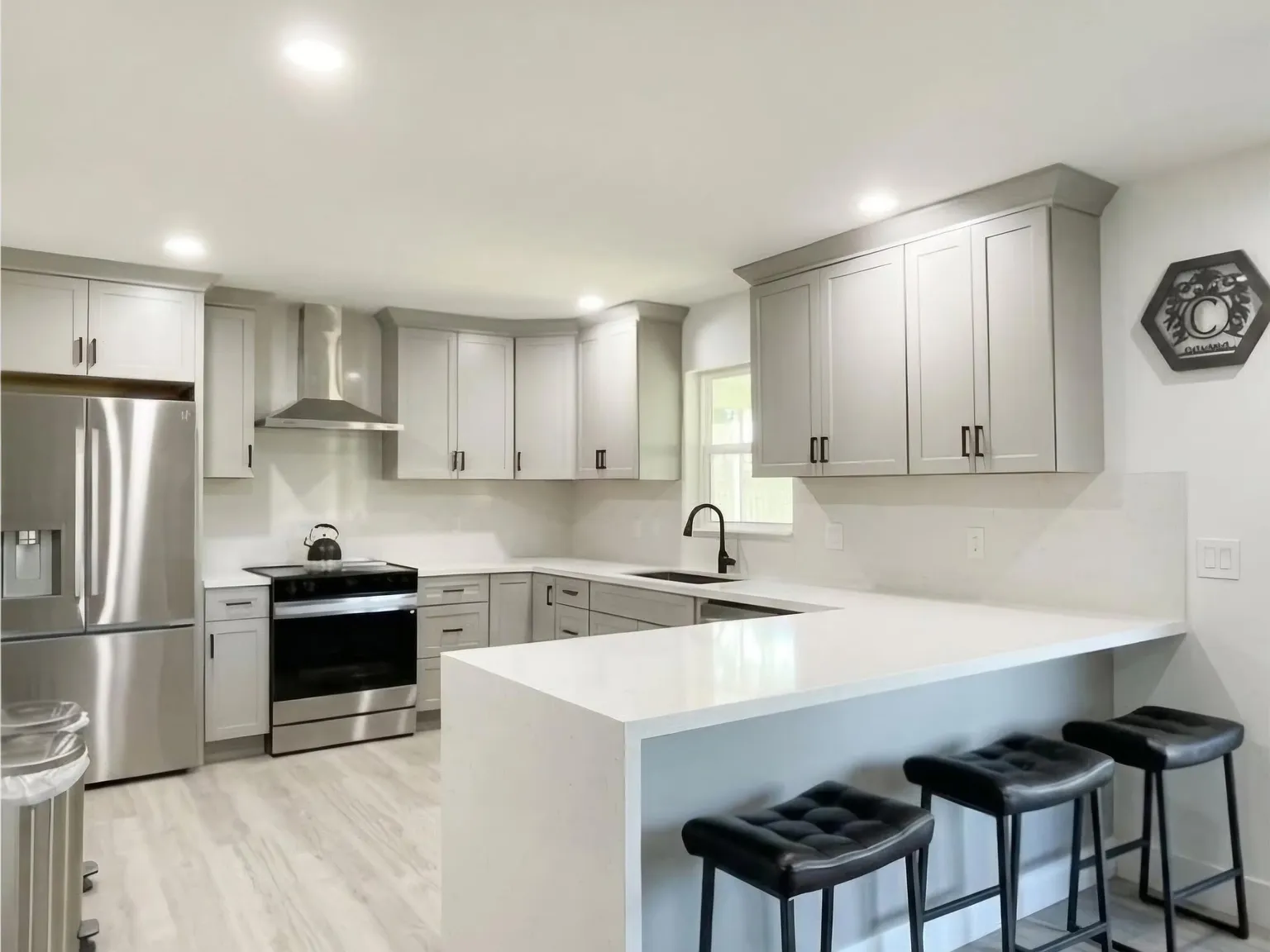 1 bed, 1.0 bath, 1672 sqft, $1,500 — Photo 1
