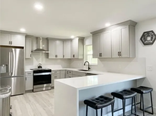 3147 NW 68th Ct, Fort Lauderdale, FL 33309