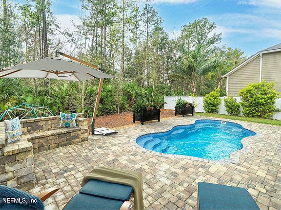 3rd image of 232 WILD ROSE Drive