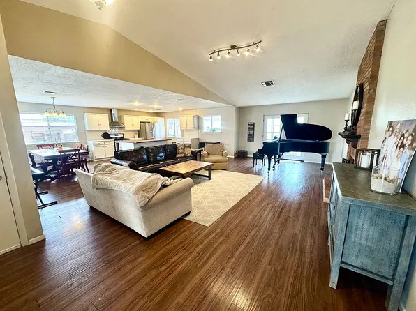 7301 Marilyn Ave NE, Albuquerque, NM 87109