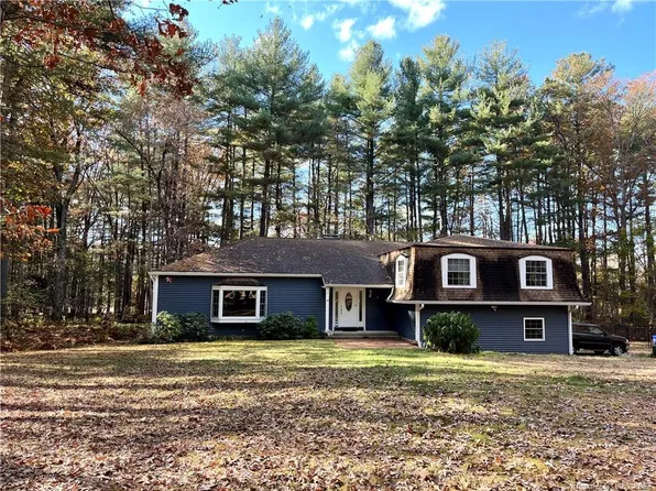 17 Heritage Drive, Somers, CT 06071