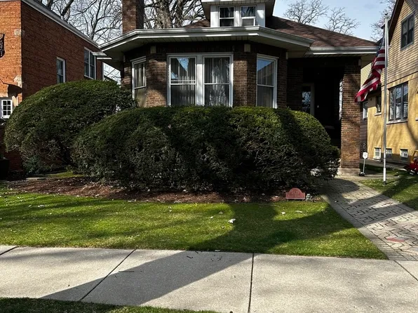 5820 N Kilbourn Ave, Chicago, IL 60646