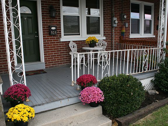 Front covered porch