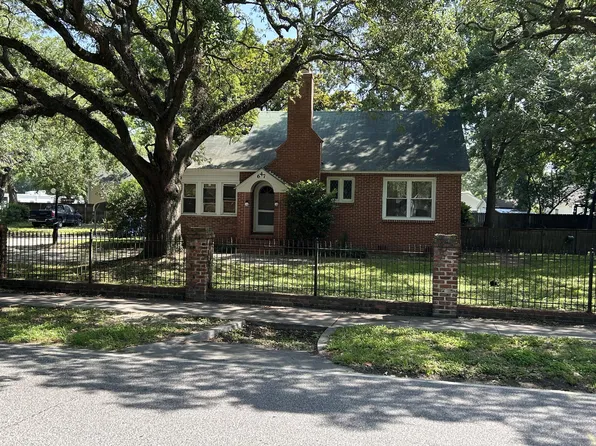647 Magnolia Rd, Charleston, SC 29407