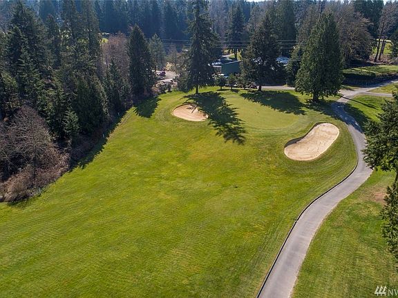 Fairwood amenities include 24/7 security patrol, parks, quiet streets and easy access to freeways, airport, hospitals, major retails, dining and private community events.