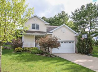 13 Black Stone Cir, Madison, WI 53719