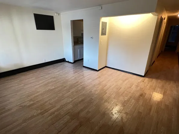 2139 White St, Dubuque, IA 52001