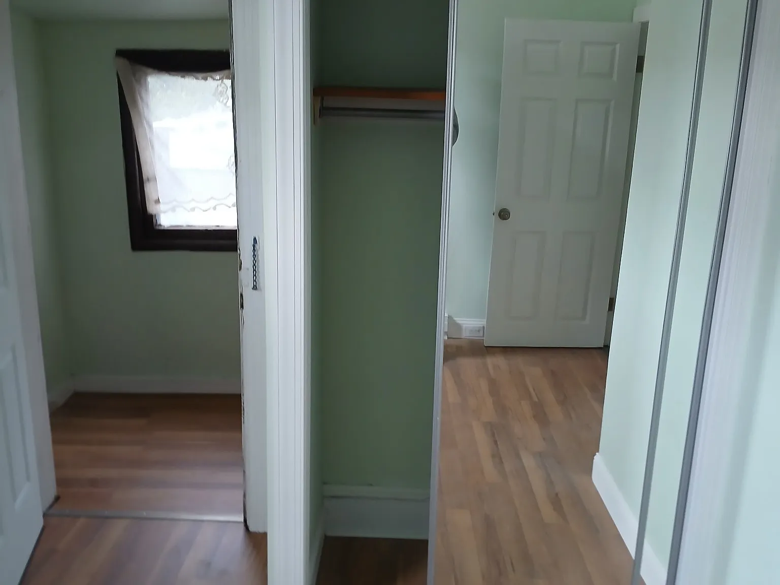 2 bed, 800 sqft, $2,000 — Photo 2