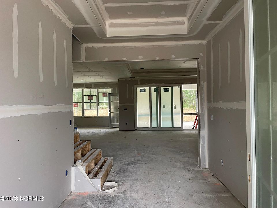 2nd image of 372 Man O War Lane