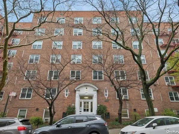 34-15 74 Street #6c, Jackson Heights, NY 11372