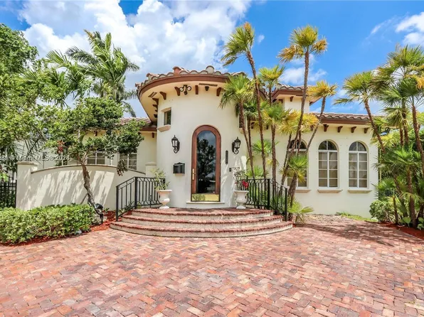 1223 Jackson St, Hollywood, FL 33019