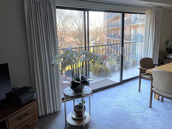 5th image of 111 S Baybrook Dr Unit 411