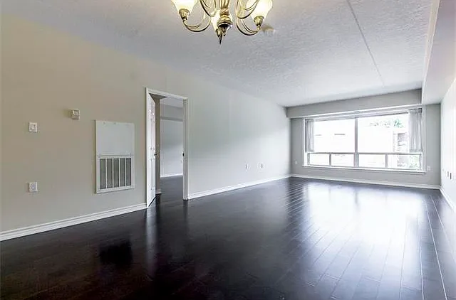 405 Erb St W #305 — Photo 7