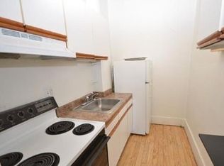472 Commonwealth Ave APT 3F, Boston, MA 02215