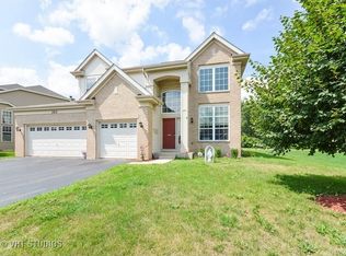 353 Hemlock Ln, West Chicago, IL 60185