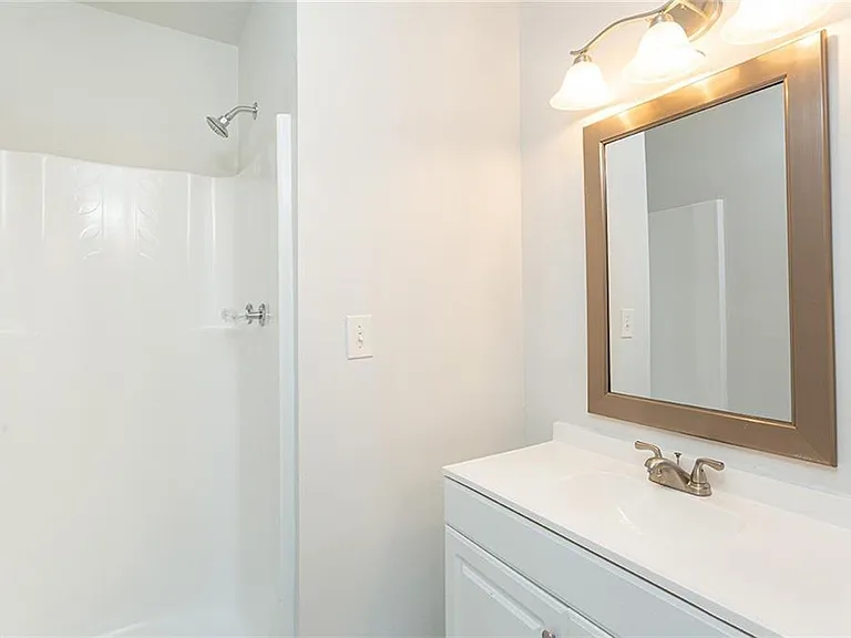 640 Aubrey Dr — Photo 11