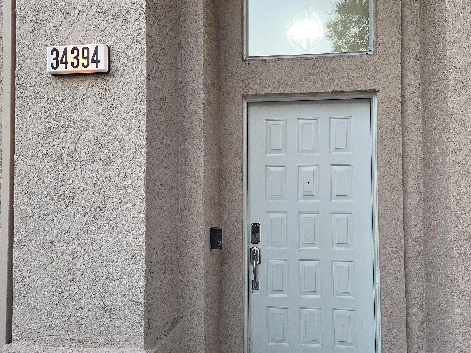 2 bed, 2.5 bath, 1395 sqft, $3,700 — Photo 4