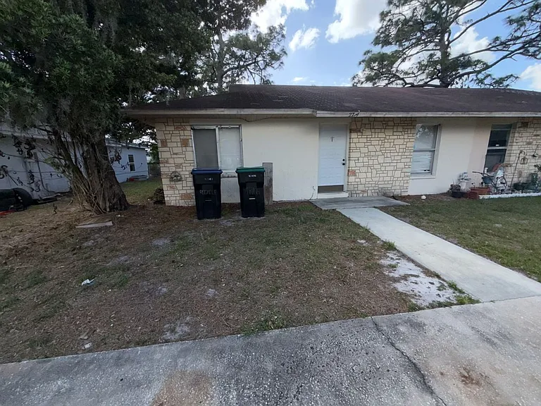 2714 Adela Ave — Photo 1