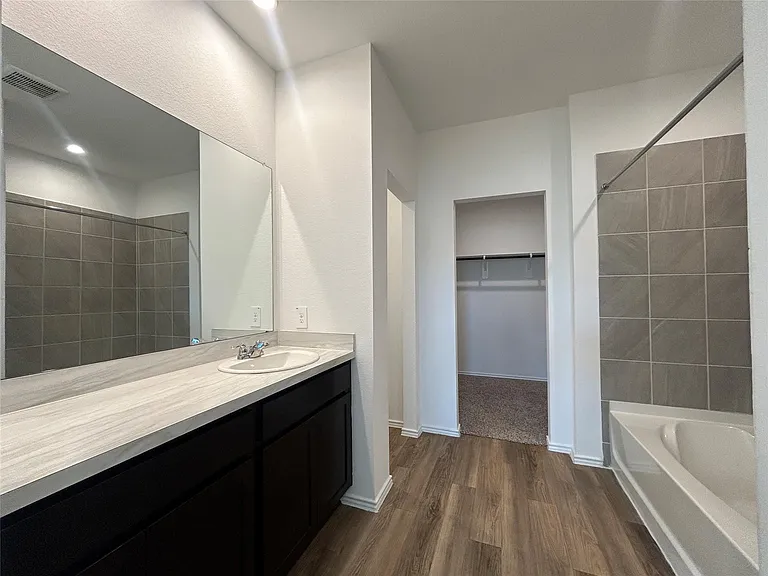 1739 Royal Rim Dr — Photo 9