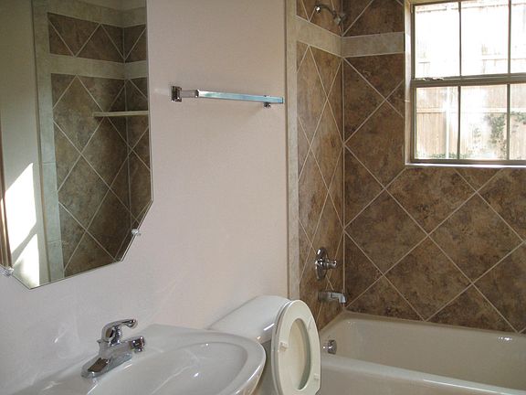 2nd image of 2514 Apollo Villa Rd