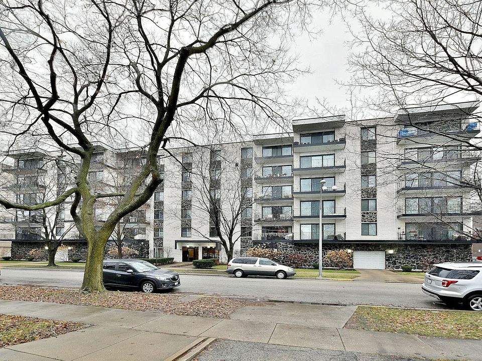 1st image of 211 Elgin Ave APT 4C