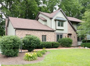 12786 Oneida Woods Trl, Grand Ledge, MI