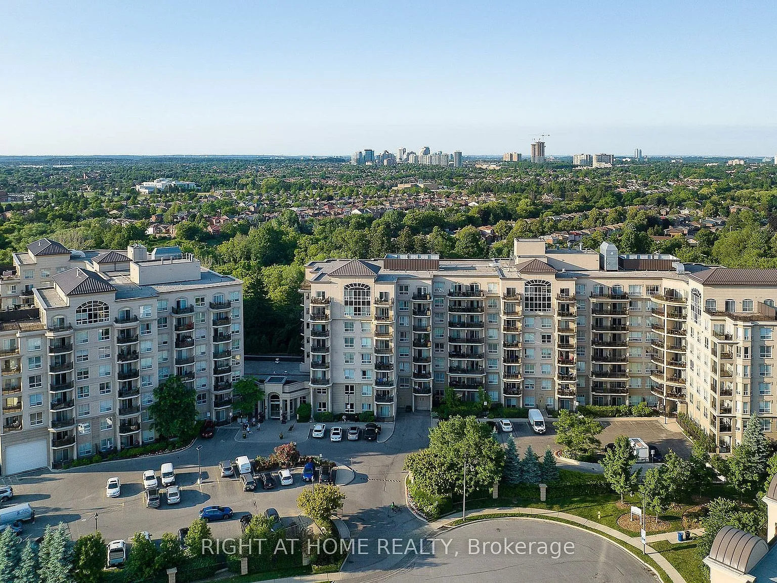 1 bed, $2,300 — Photo 2
