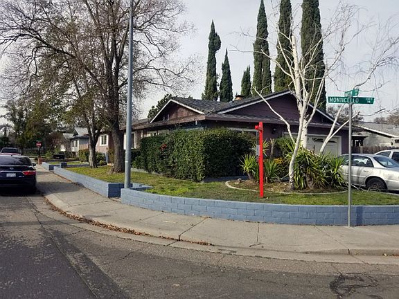 Corner lot