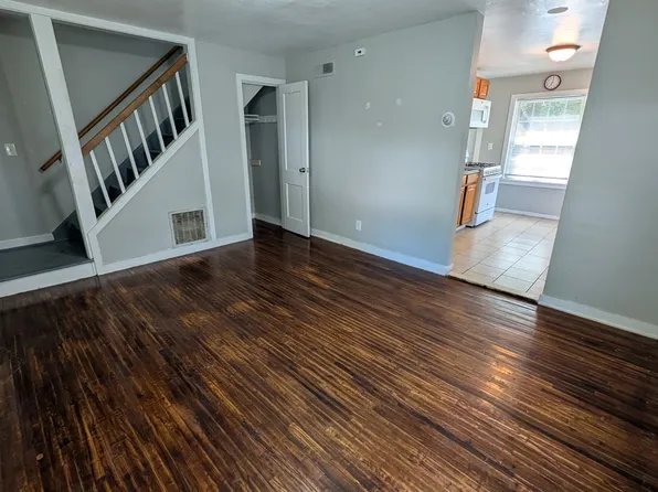 30 Hilltop Rd #2R, New Haven, CT 06515