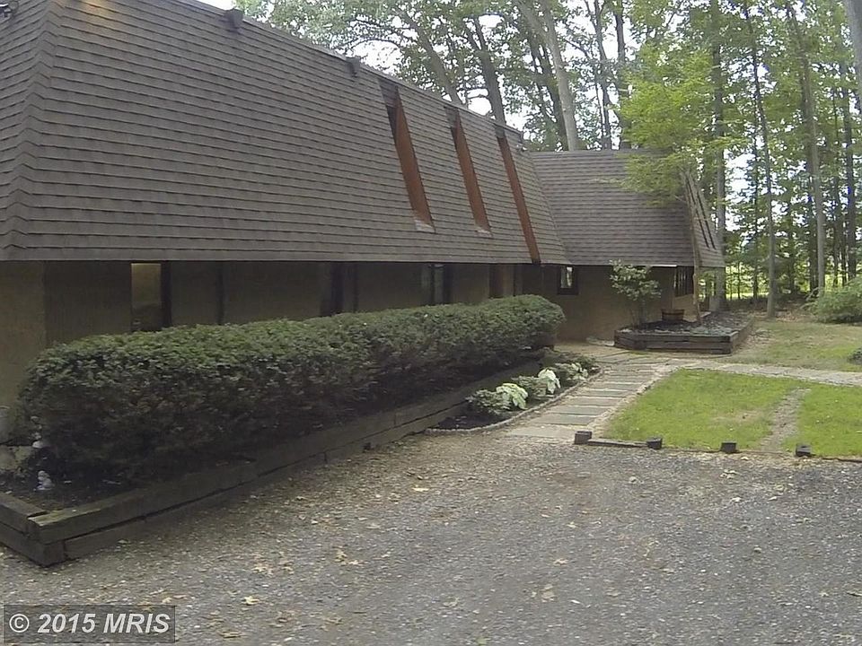 Exterior (Front)