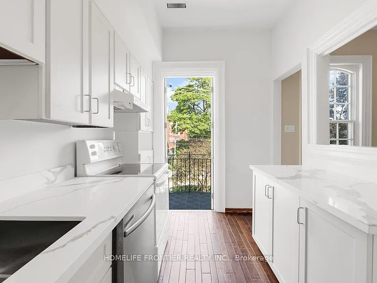 17 Teddington Park Ave W #3 — Photo 14