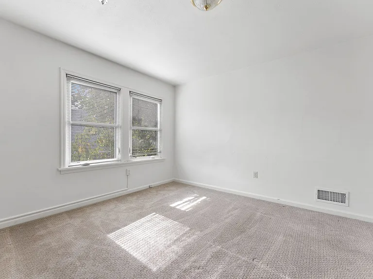 5937 N Denver Ave — Photo 28