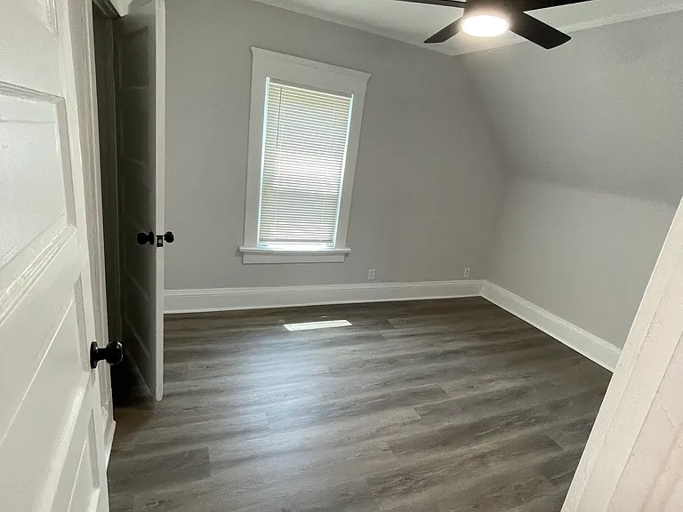 1601 Oakley Ave — Photo 19