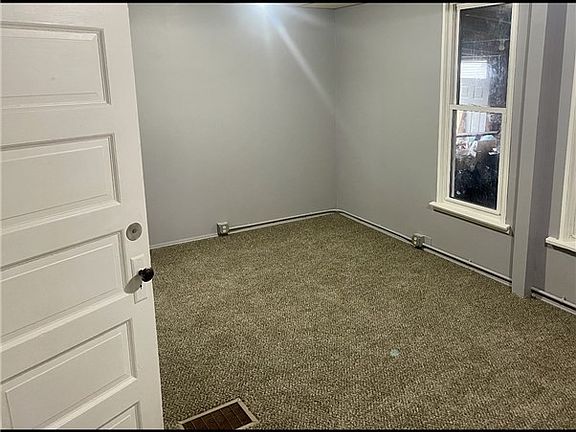2nd image of 503 Sumner St