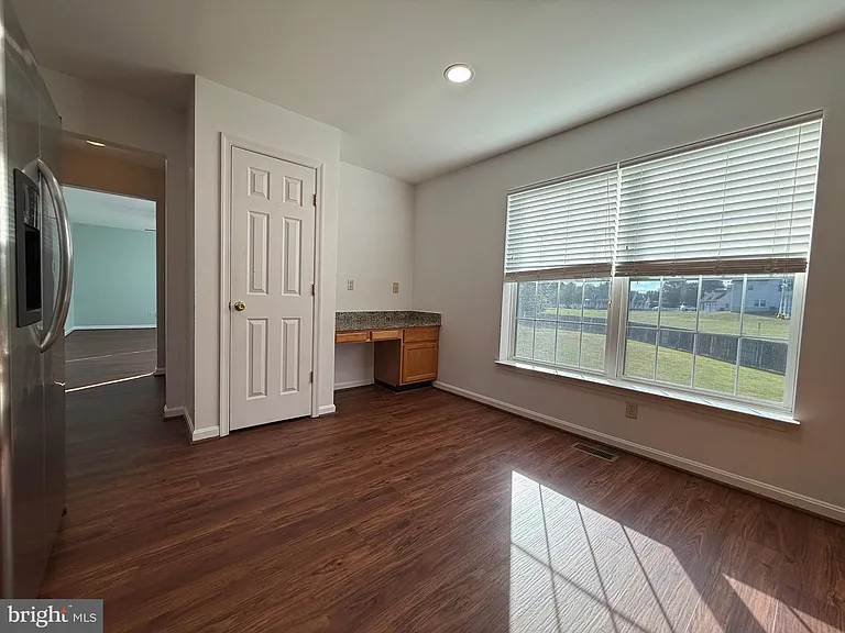 21707 Harrison St — Photo 4