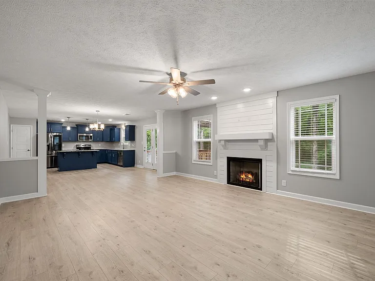 1037 Brightwood Ct — Photo 11