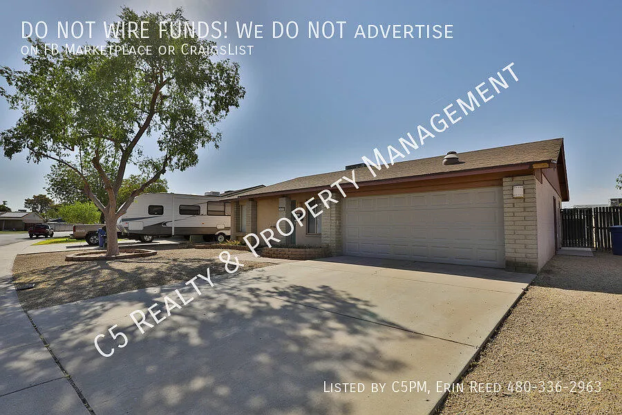217 E Fordham Dr