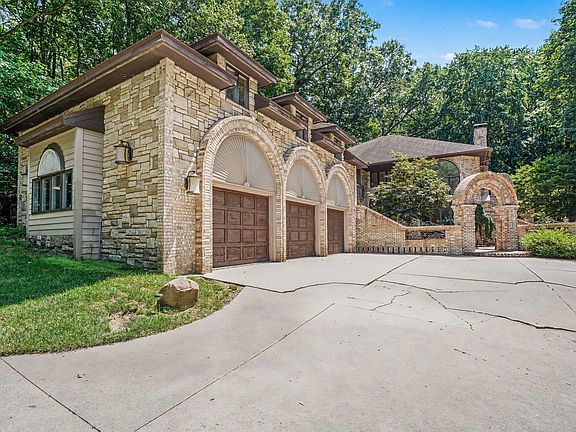 4th image of 19710 Amberwood Dr
