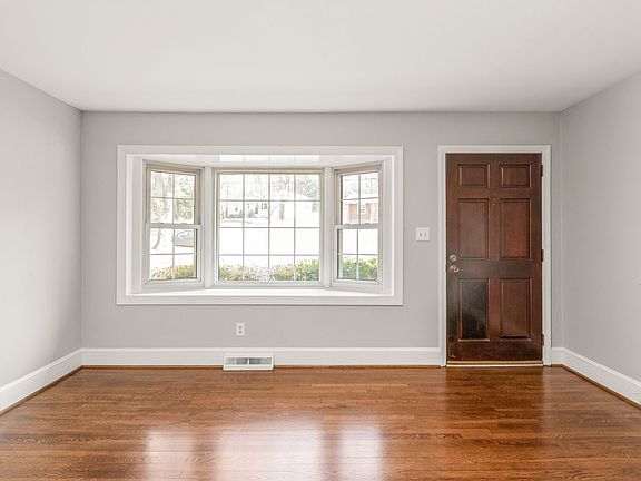 5th image of 4914 Kistler Ave