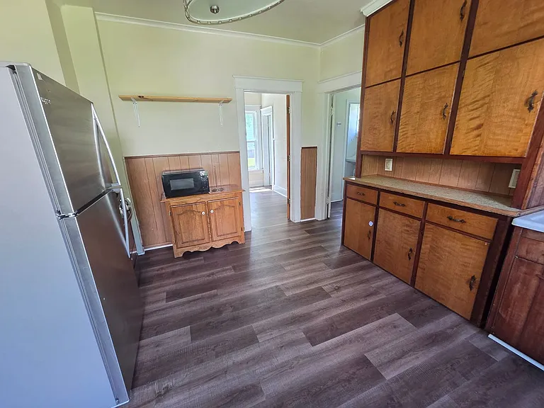 1310 Wallace St #1 — Photo 2